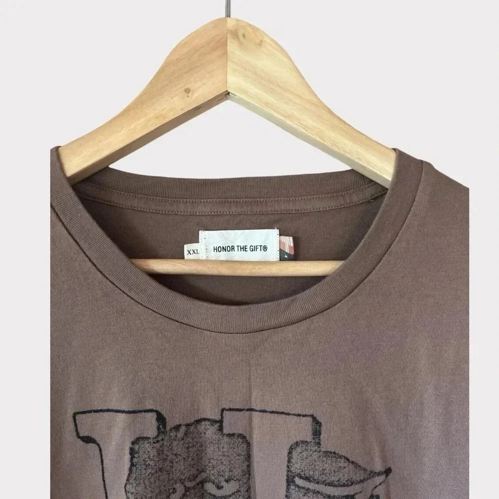 Honor The Gift Women's XXL Mascot Graphic Short Sleeve Tee Shirt Casual Brown - Picture 5 of 8